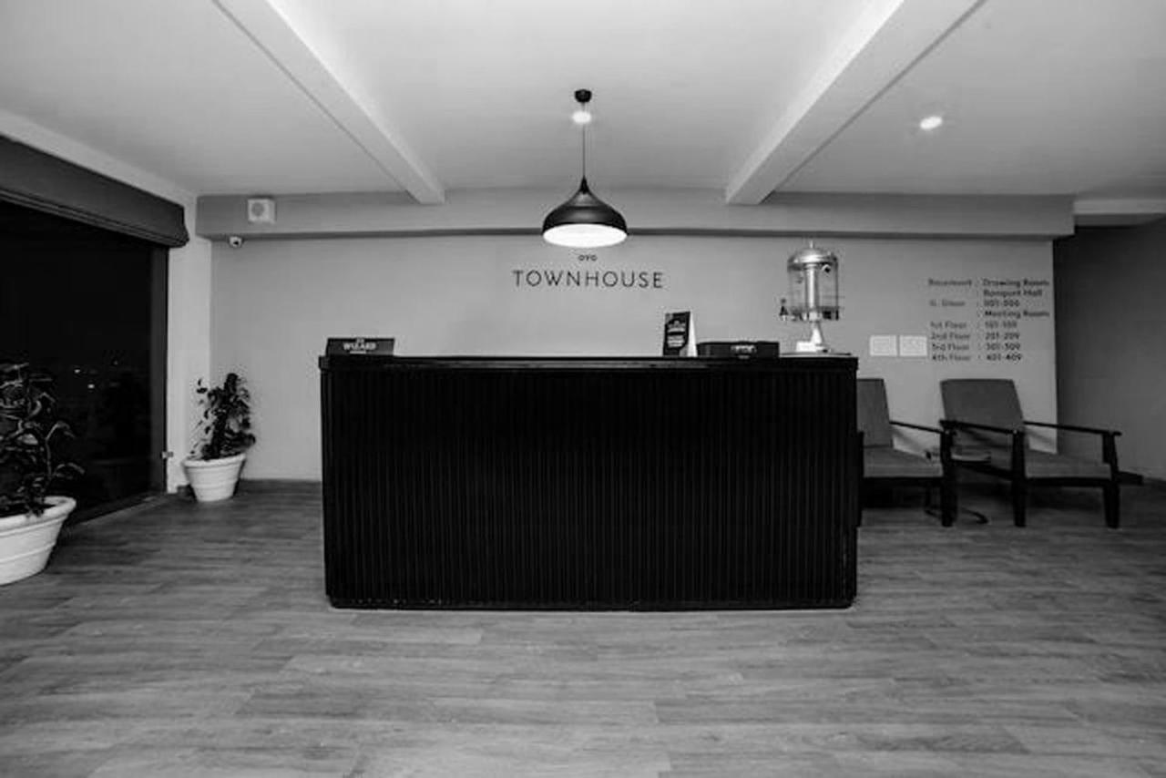 古尔冈 Townhouse Sohna Road 2酒店 外观 照片