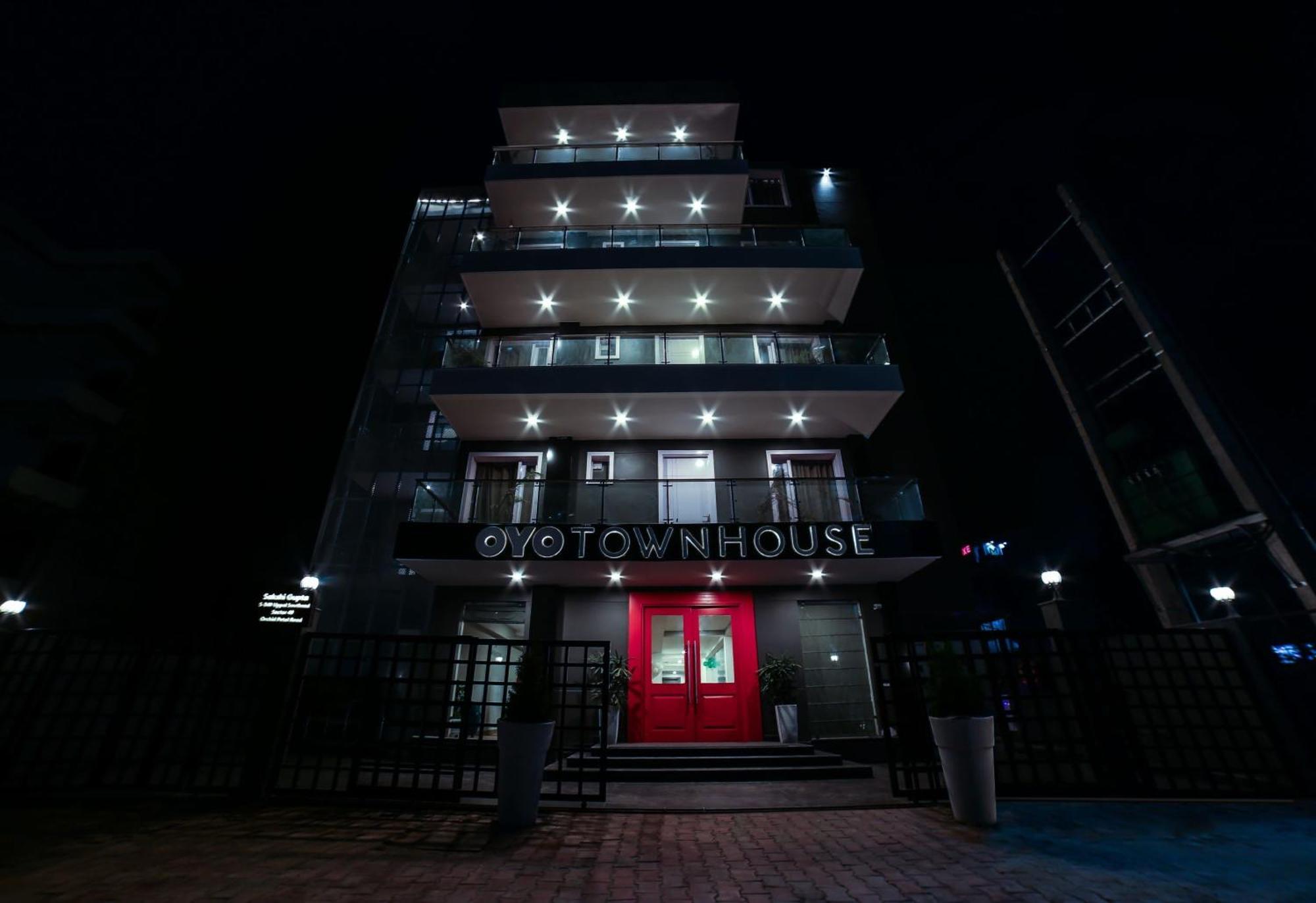 古尔冈 Townhouse Sohna Road 2酒店 外观 照片